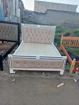 Brown Moket Bed