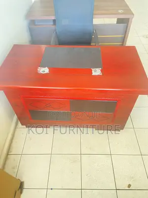 Office Desk : G1z 1400mm Mahogany Executive Office Desk