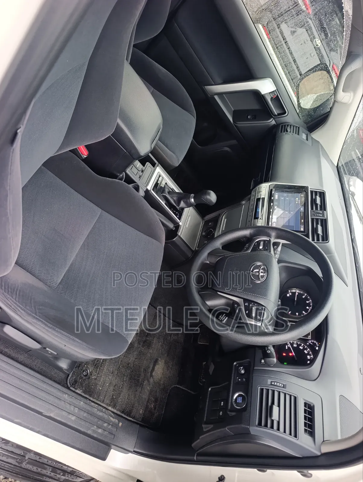 Toyota Land Cruiser Prado 2020 White