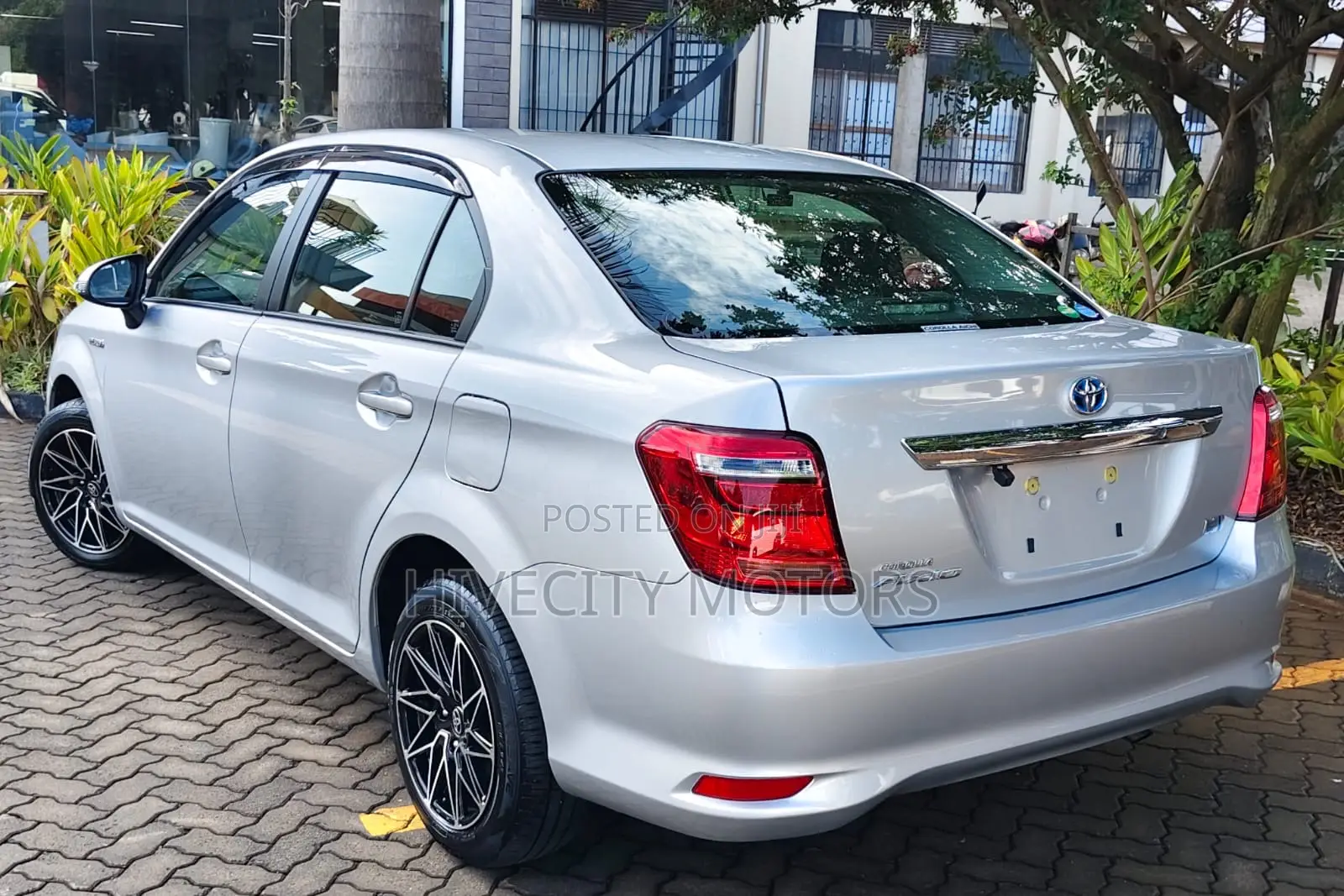 Toyota Axio 2019 Silver
