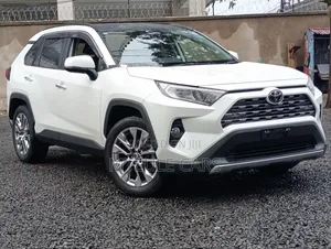 Toyota RAV4 2019 White