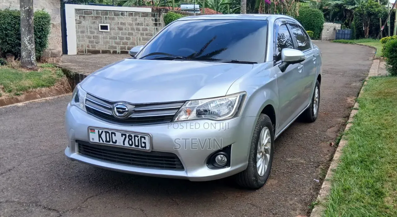 Toyota Axio 2014 Silver