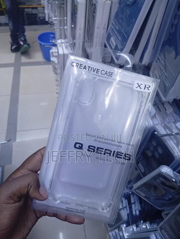 iPhone Xr Minimalist Pure Clear Cover - thumbnail 2