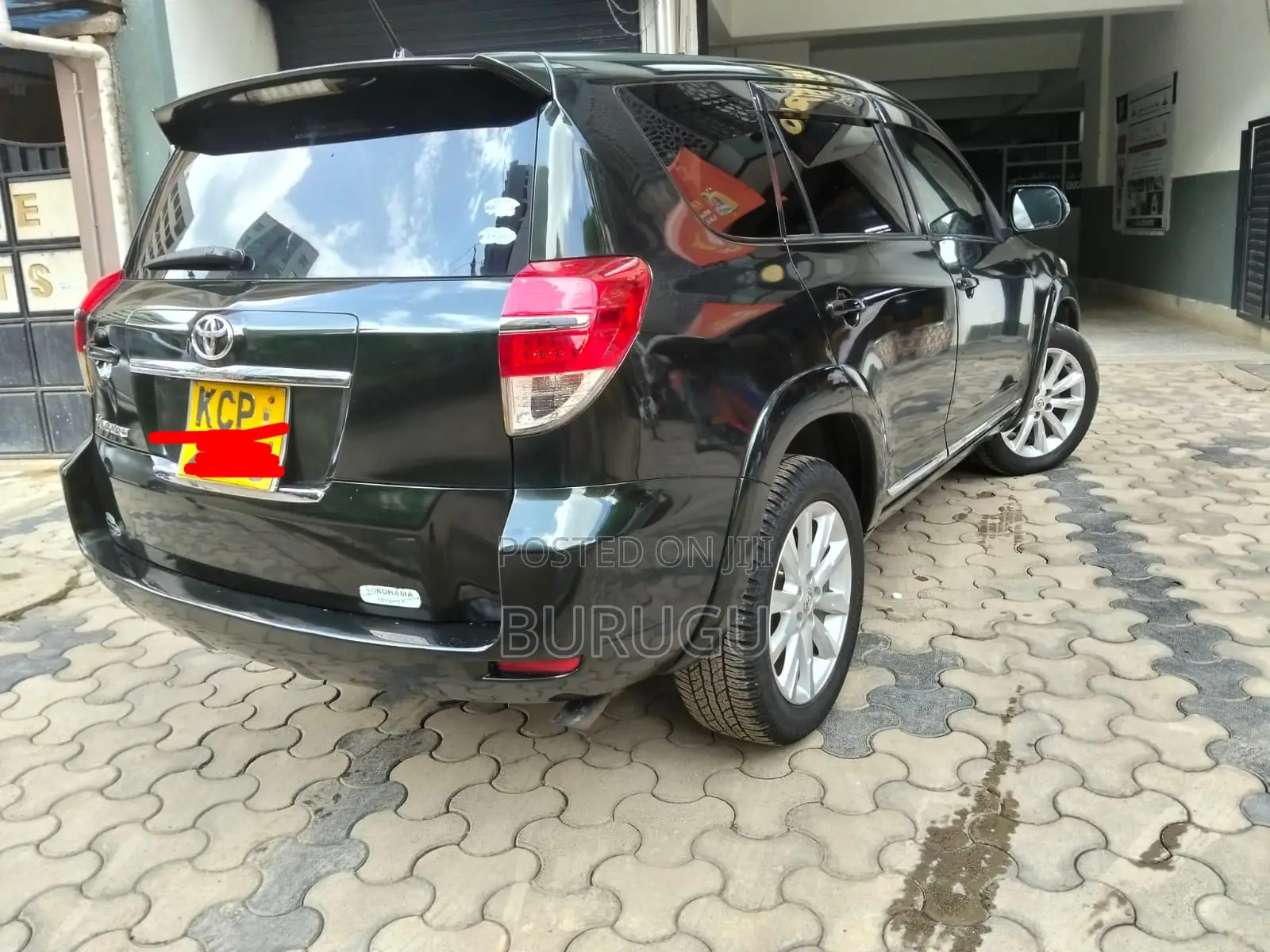 Toyota Vanguard 2010 Black
