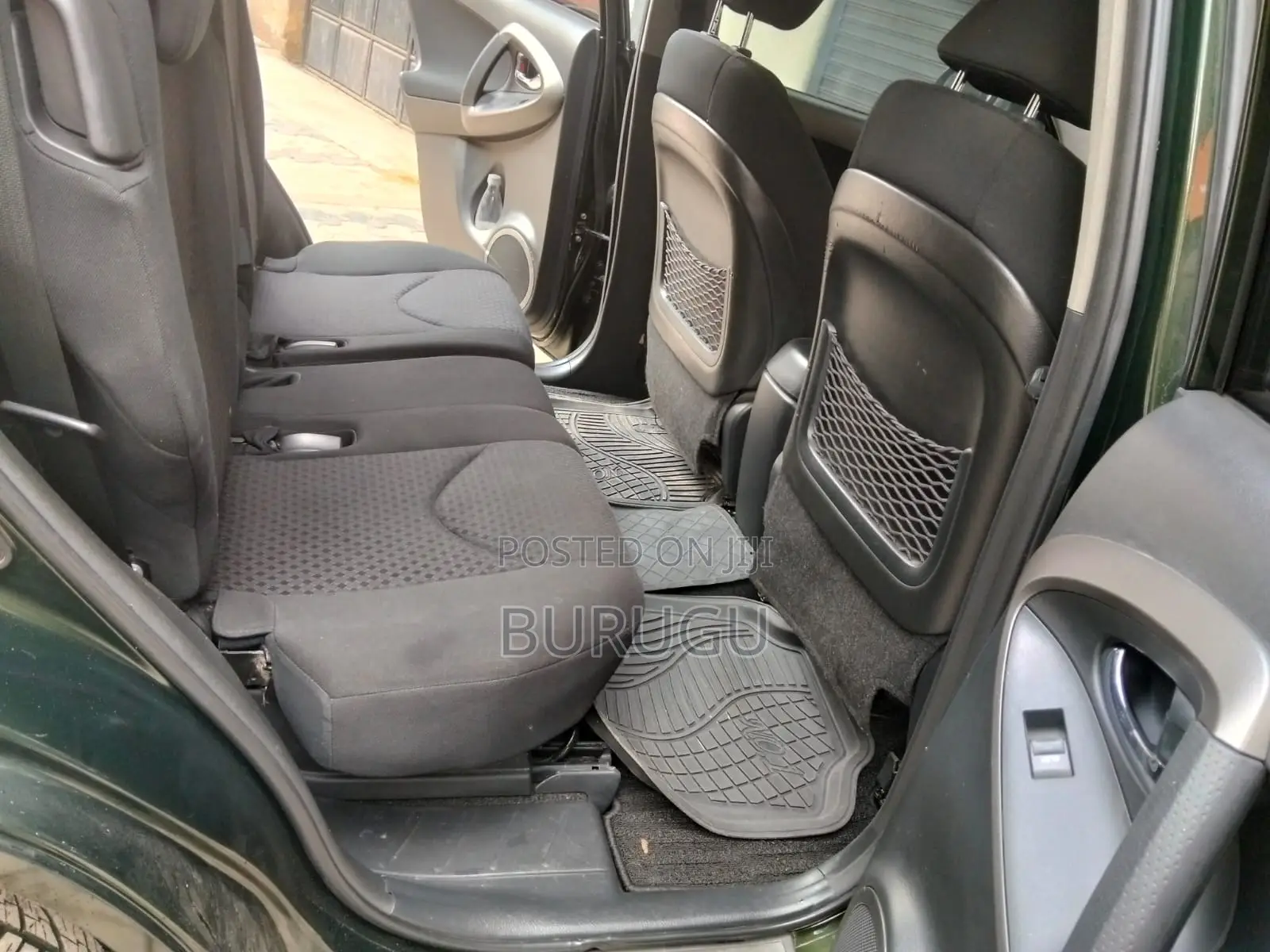 Toyota Vanguard 2010 Black