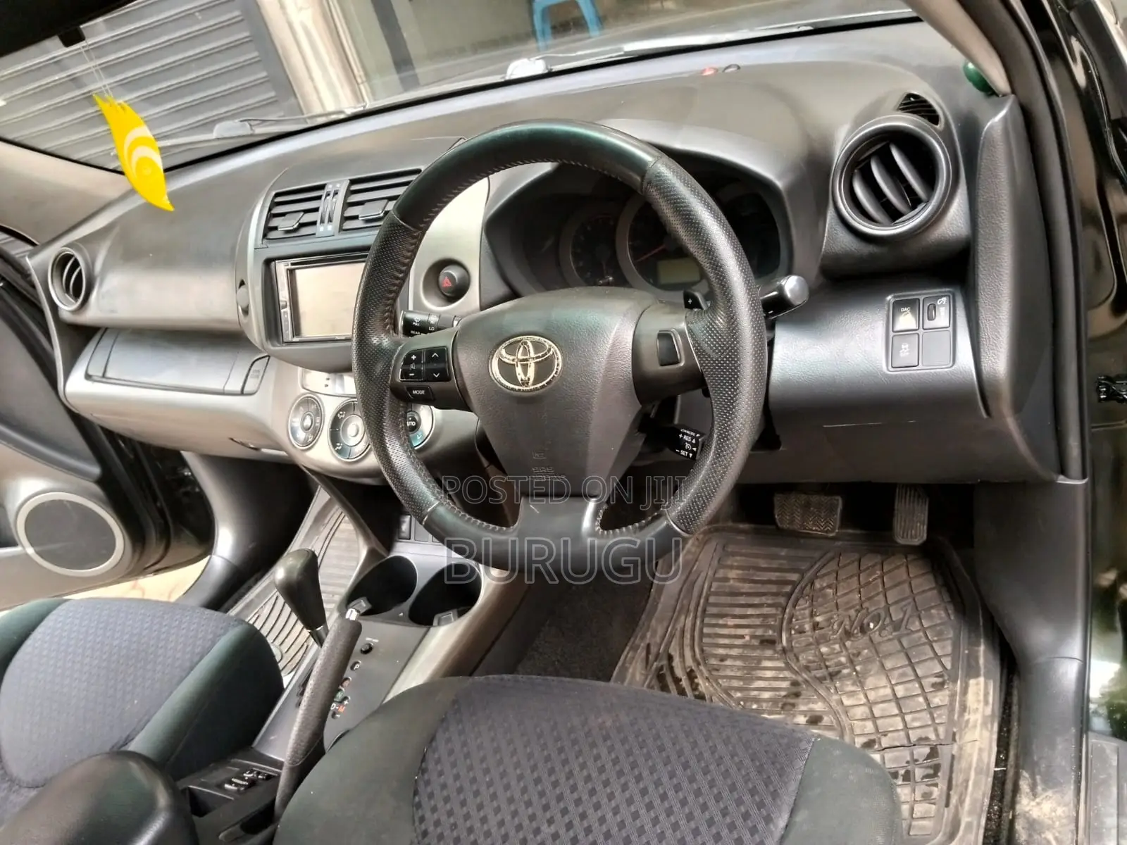 Toyota Vanguard 2010 Black