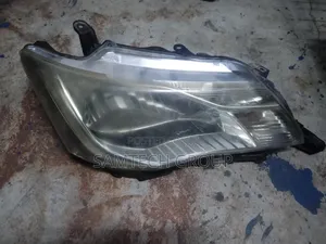 Axio 2012-2015 Head Light