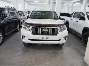 Toyota Land Cruiser Prado 2.8 2020 White