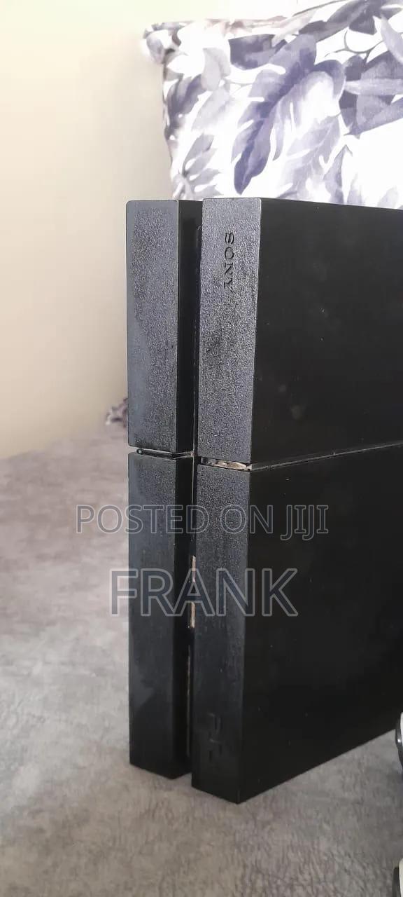 Play Station 4 - thumbnail 5