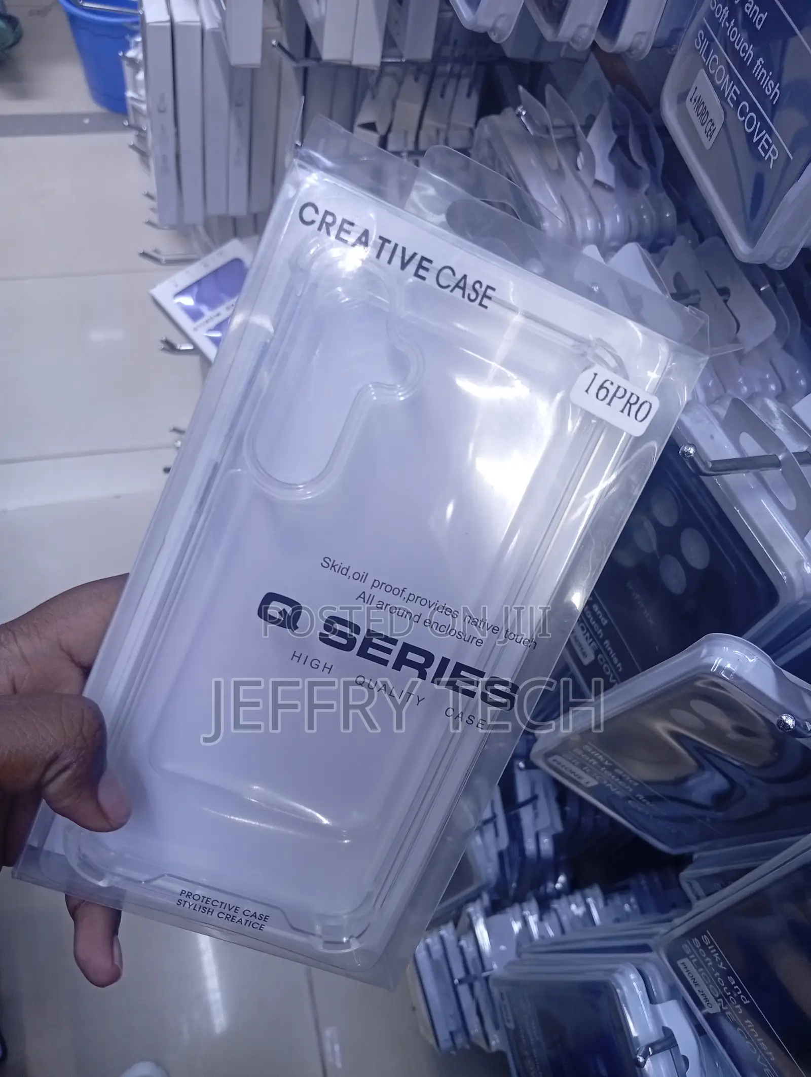 iPhone 16pro Clear, Flexible Protective Phone Case.