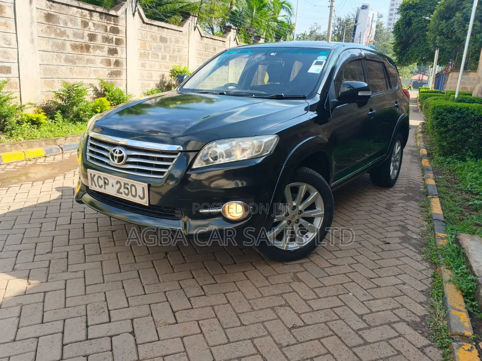 Toyota Vanguard 2010 Green