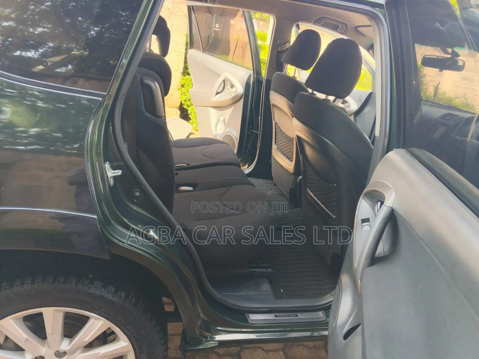 Toyota Vanguard 2010 Green
