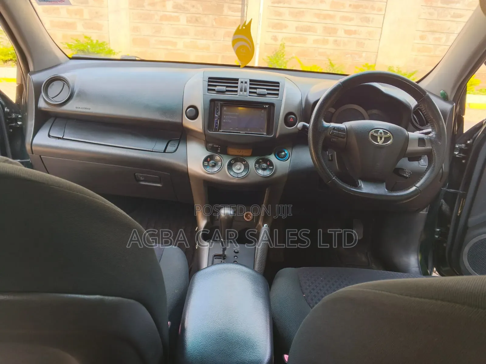 Toyota Vanguard 2010 Green