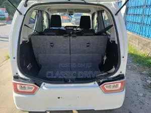 Mitsubishi EK Wagon 2019 White