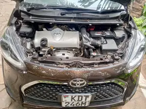 Toyota Sienta 2019 Brown