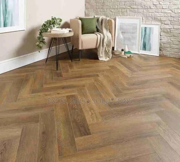 Herringbone SPC Flooring – Timeless Wooden Floor Beauty