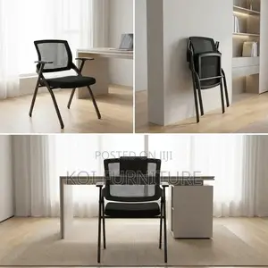 Office Chair:Foldable Mesh Training Chair-Black Cushioned Seat Arms