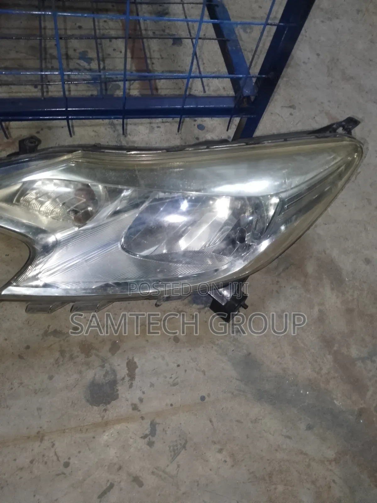 Nissan Note 2012 Head Lights