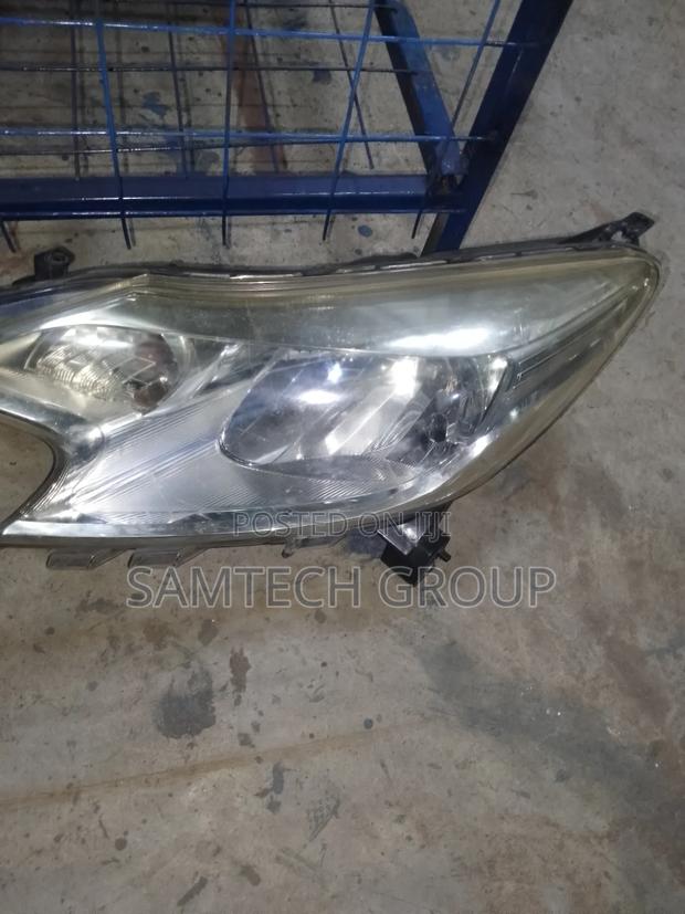 Nissan Note 2012 Head Lights