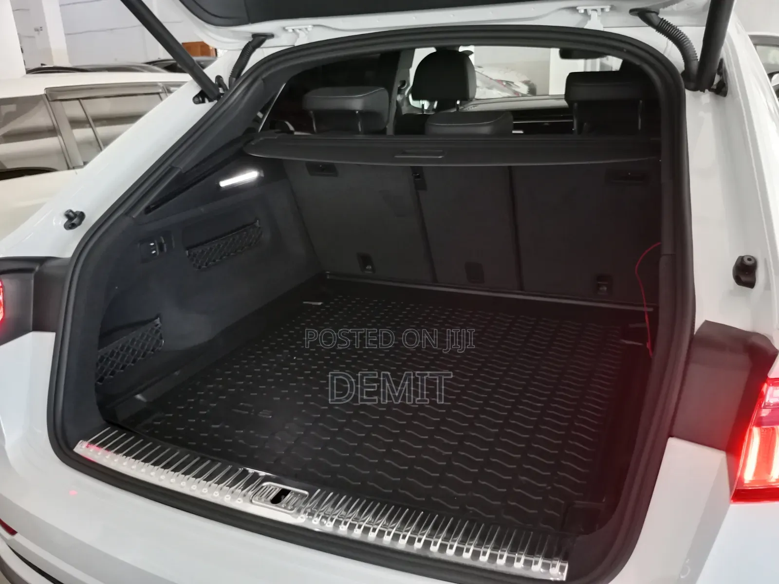 Audi Q8 3.0T Premium AWD quattro 2019 White