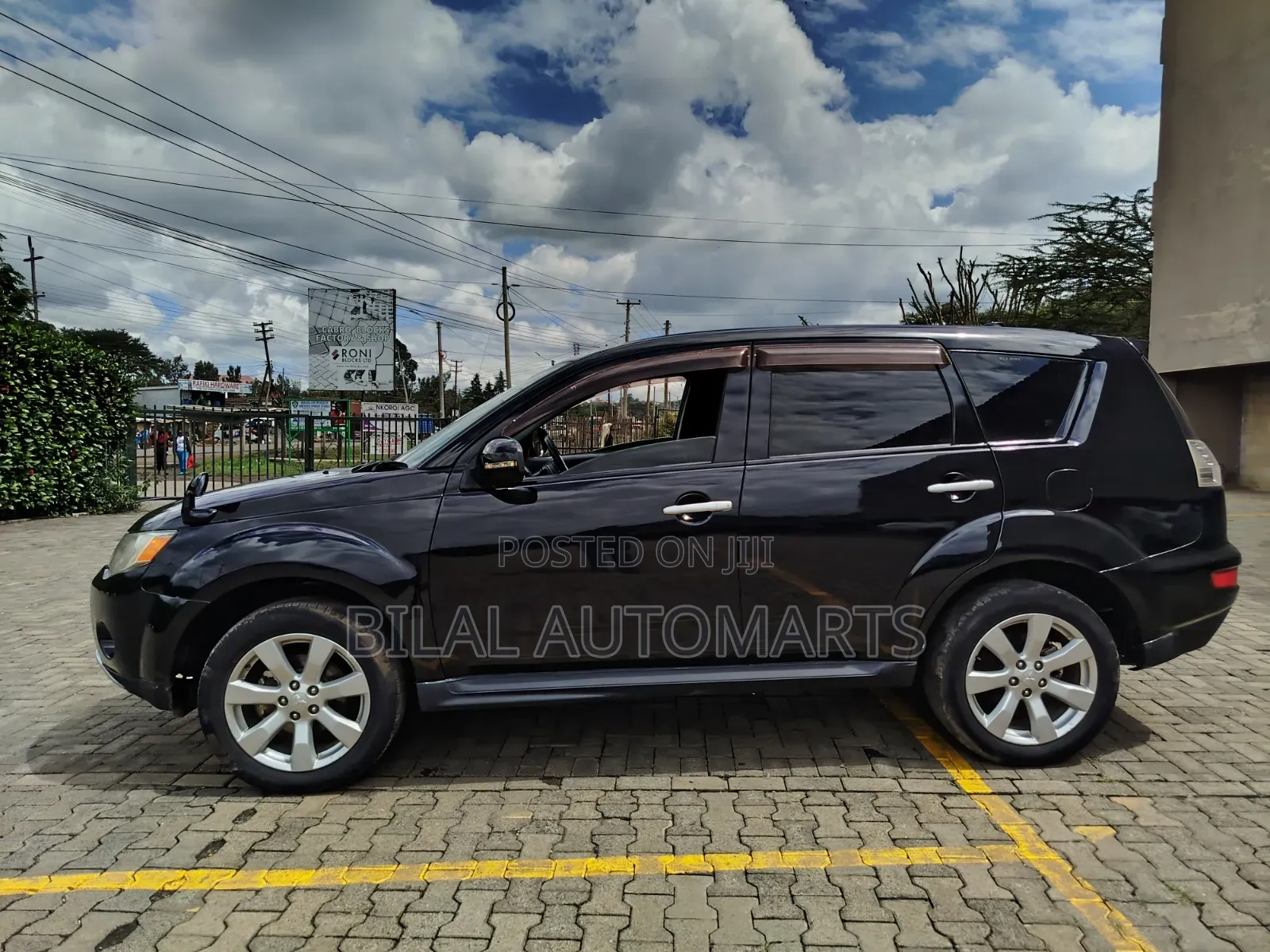 Mitsubishi Outlander 2.4 GLS Automatic 2009 Black