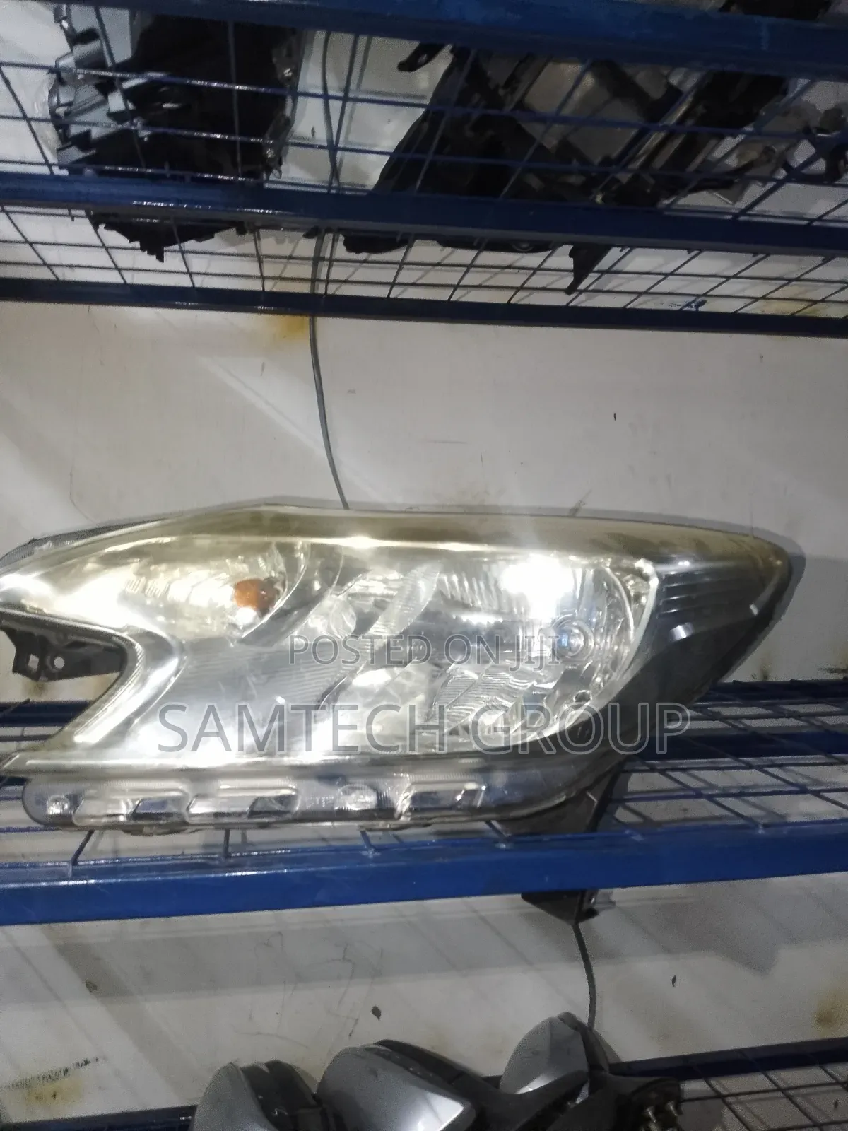 Nissan Note 2012 Clean Head Light