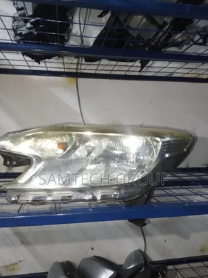 Nissan Note 2012 Clean Head Light