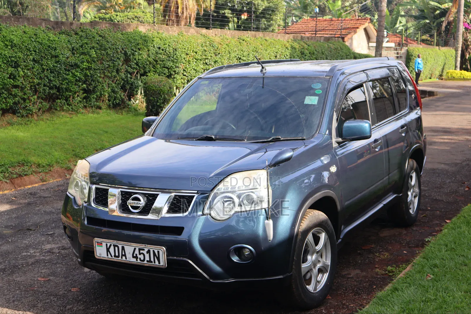 Nissan X-Trail 2.0 Petrol FWD 2013 Blue