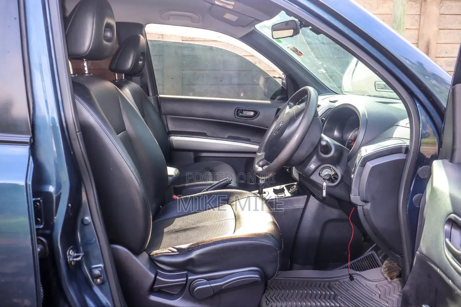 Nissan X-Trail 2.0 Petrol FWD 2013 Blue