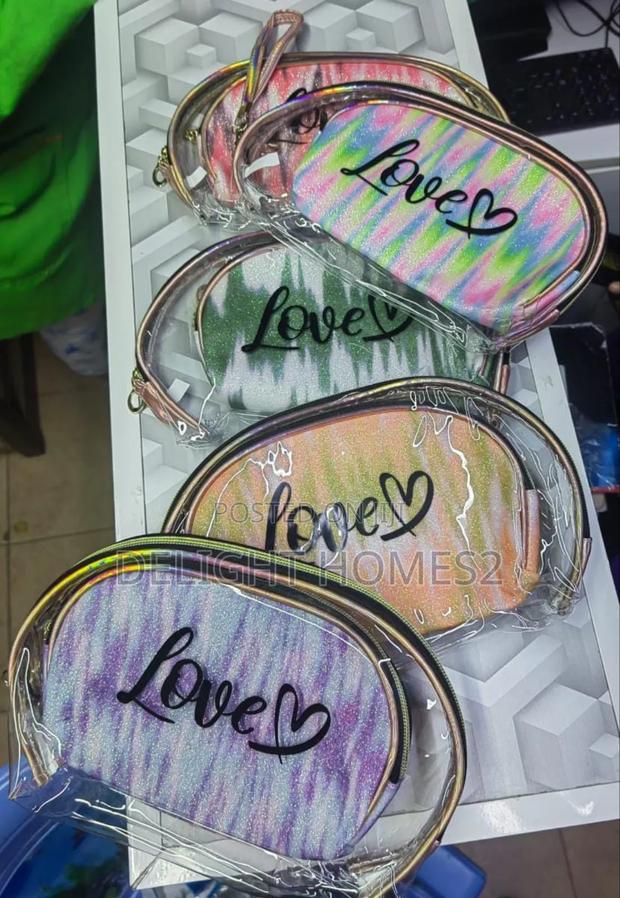 2 in 1 Love Glitters Makeup Pouch_esj