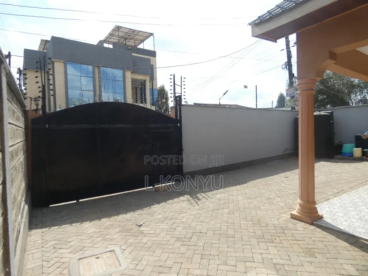 3bdrm House in Kimbo for sale