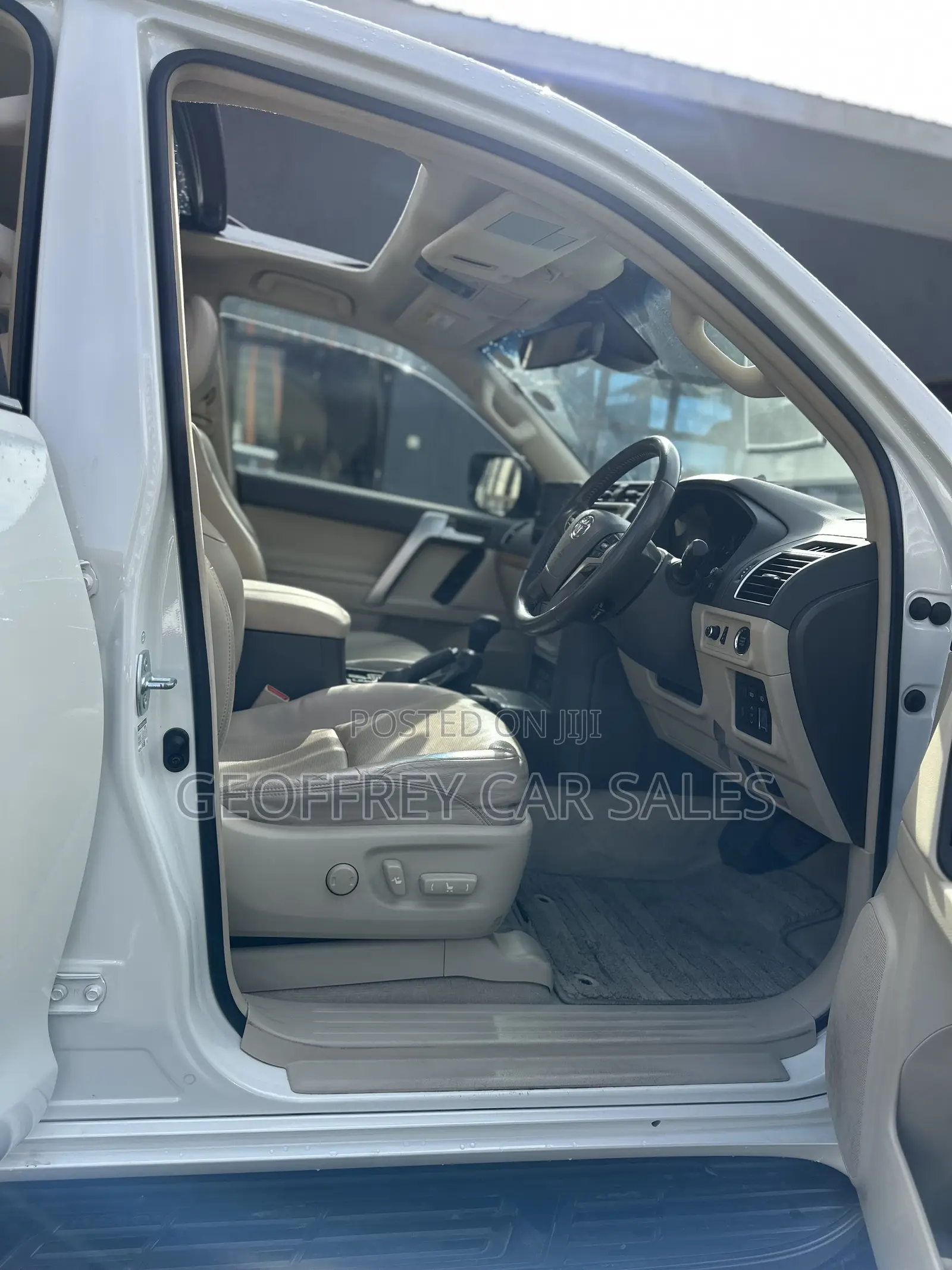 Toyota Land Cruiser Prado 2.8 2019 White