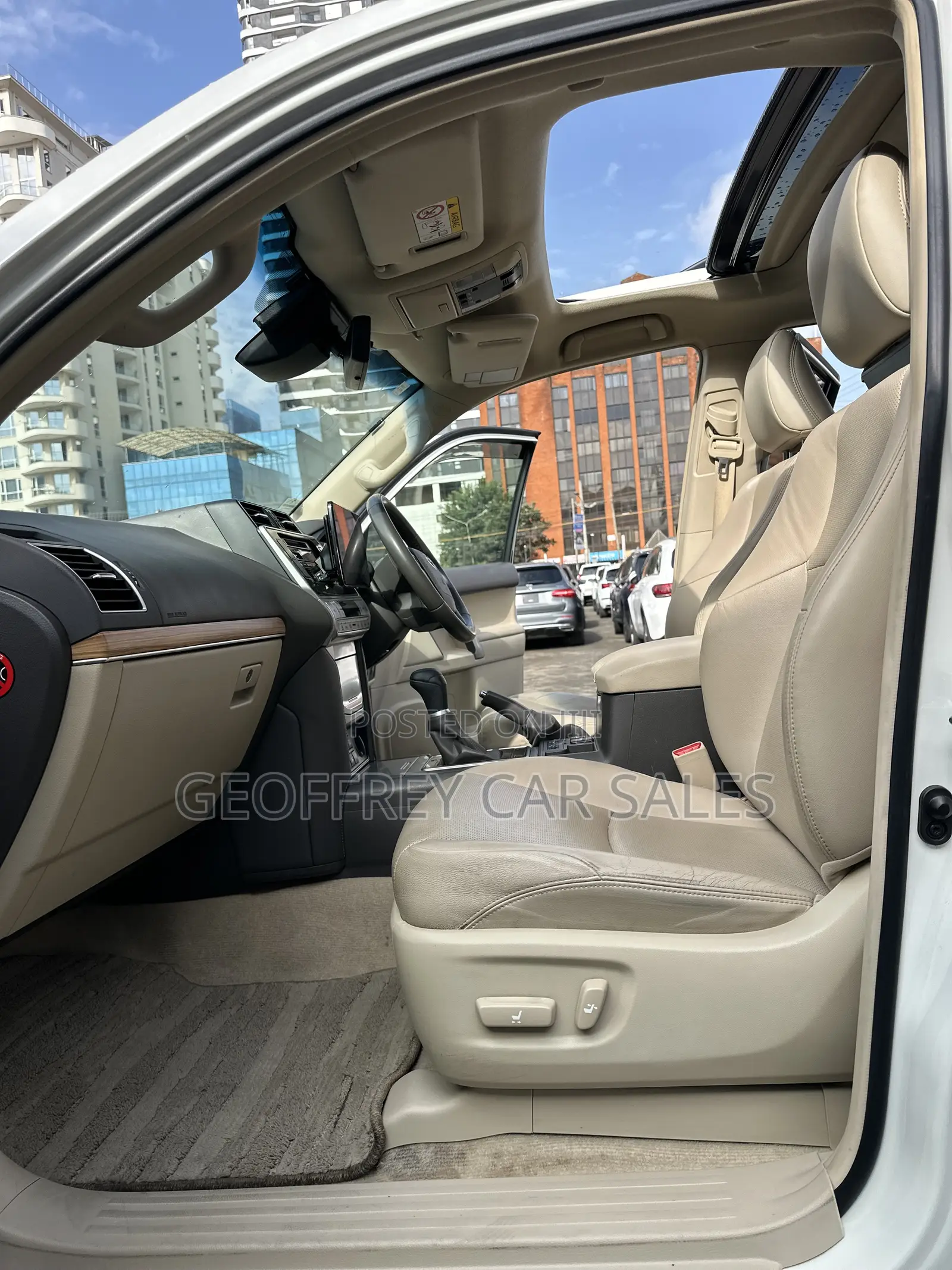 Toyota Land Cruiser Prado 2.8 2019 White