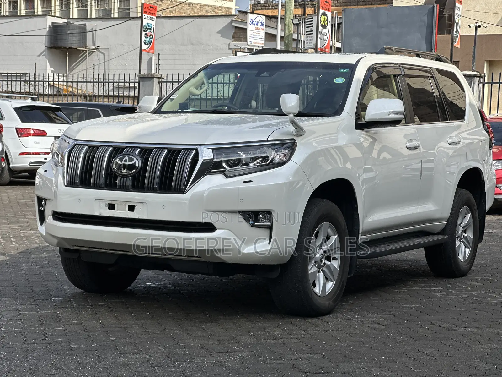 Toyota Land Cruiser Prado 2.8 2019 White