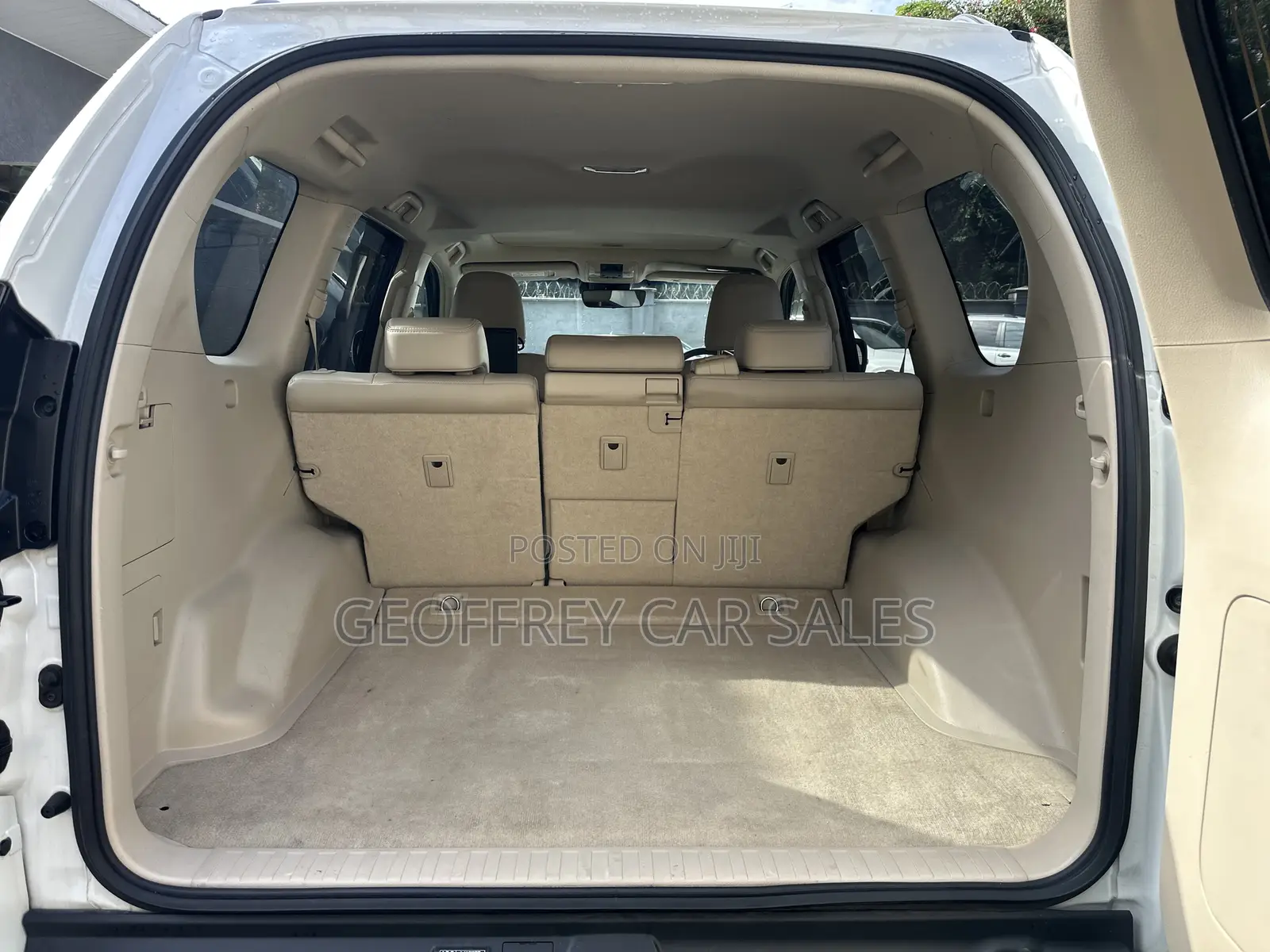 Toyota Land Cruiser Prado 2.8 2019 White