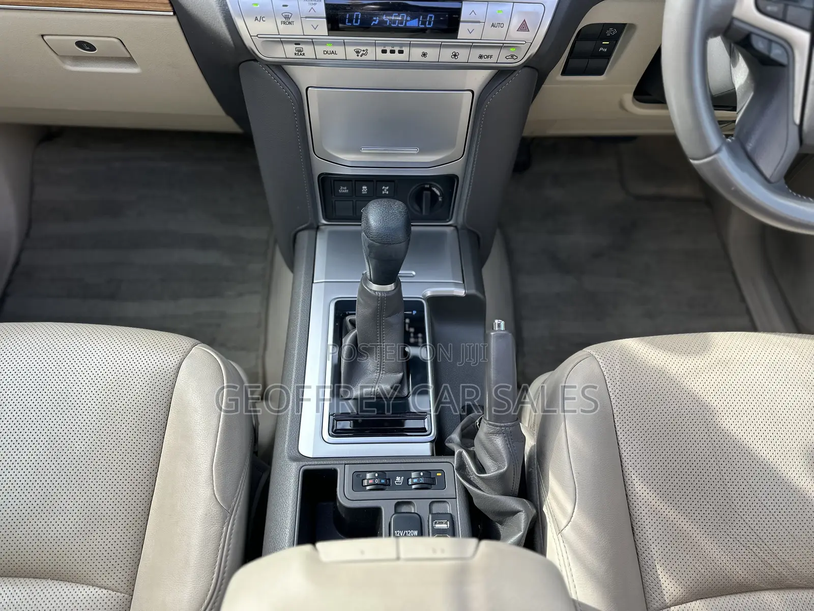 Toyota Land Cruiser Prado 2.8 2019 White