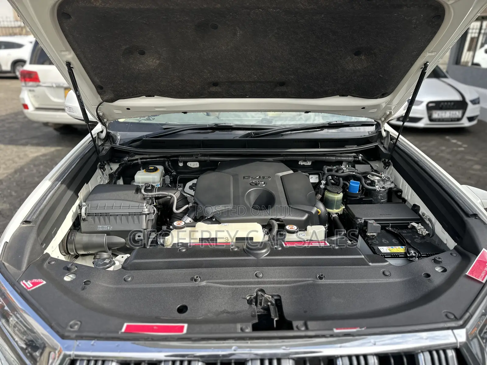 Toyota Land Cruiser Prado 2.8 2019 White