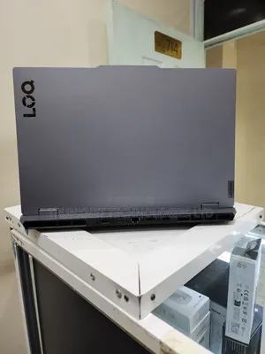 Laptop Lenovo LOQ 15IRH8 16GB Intel Core i7 SSD 512GB