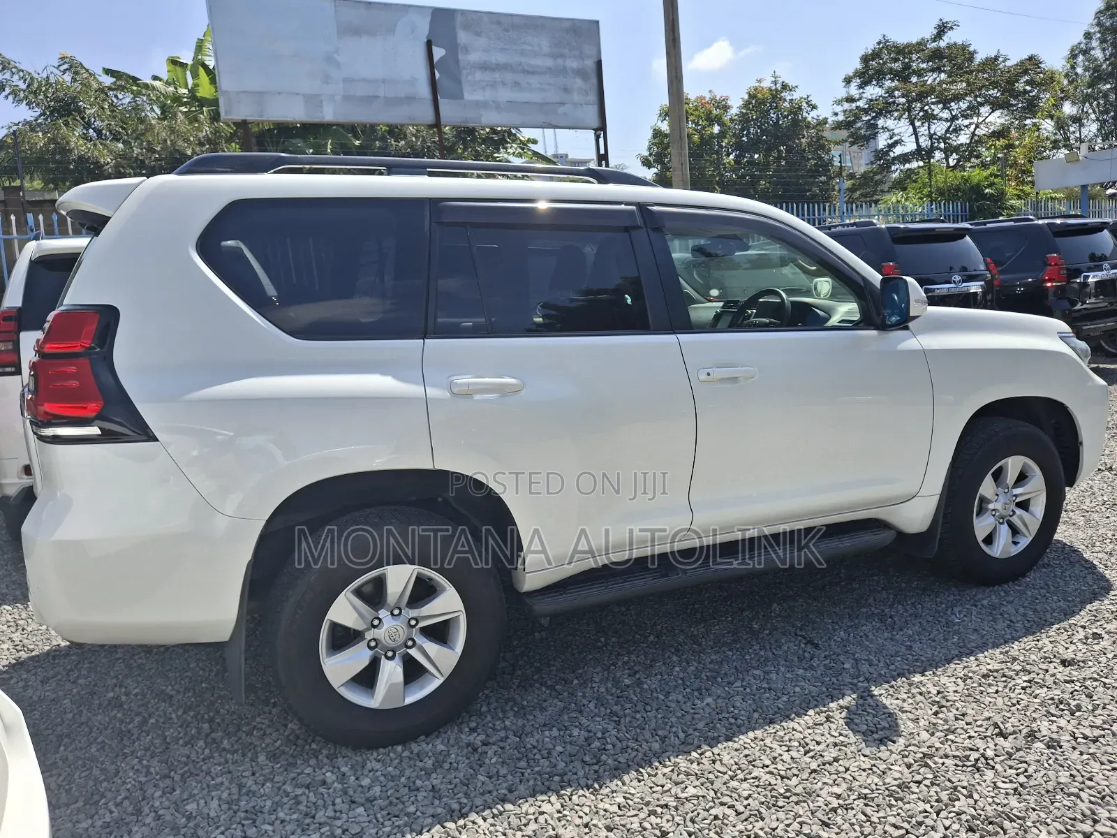 Toyota Land Cruiser Prado 2019 Pearl