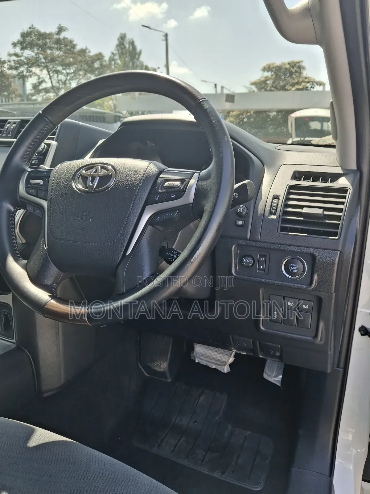 Toyota Land Cruiser Prado 2019 Pearl