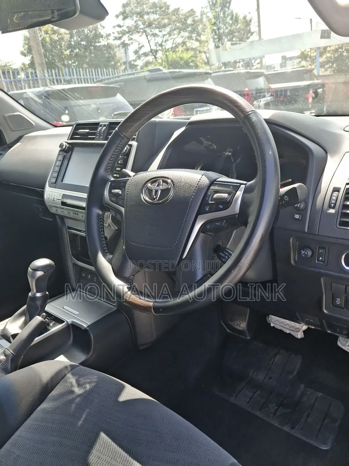 Toyota Land Cruiser Prado 2019 Pearl