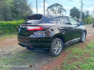 Toyota Harrier 2.0 4WD 2019 Black