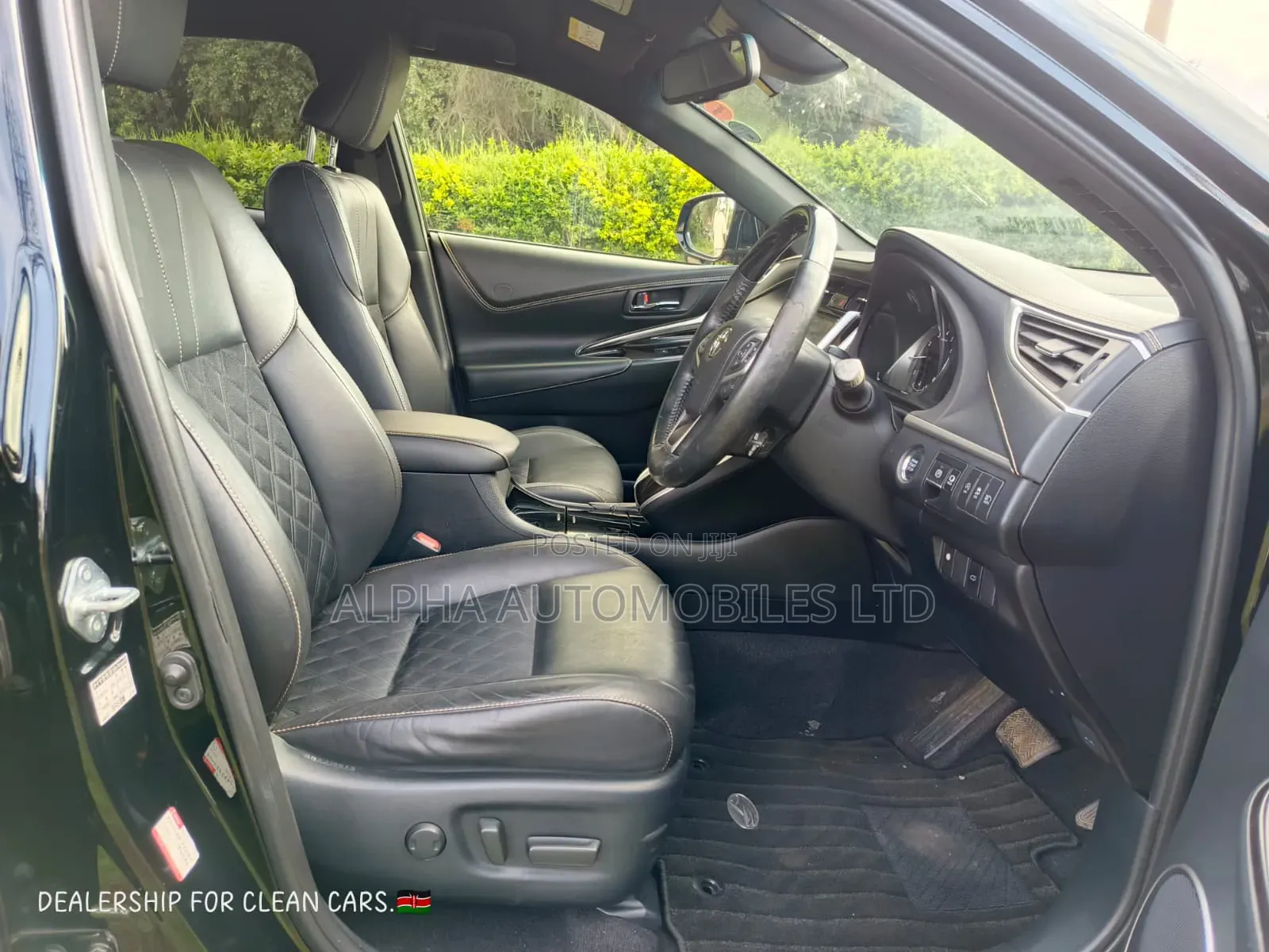 Toyota Harrier 2.0 4WD 2019 Black