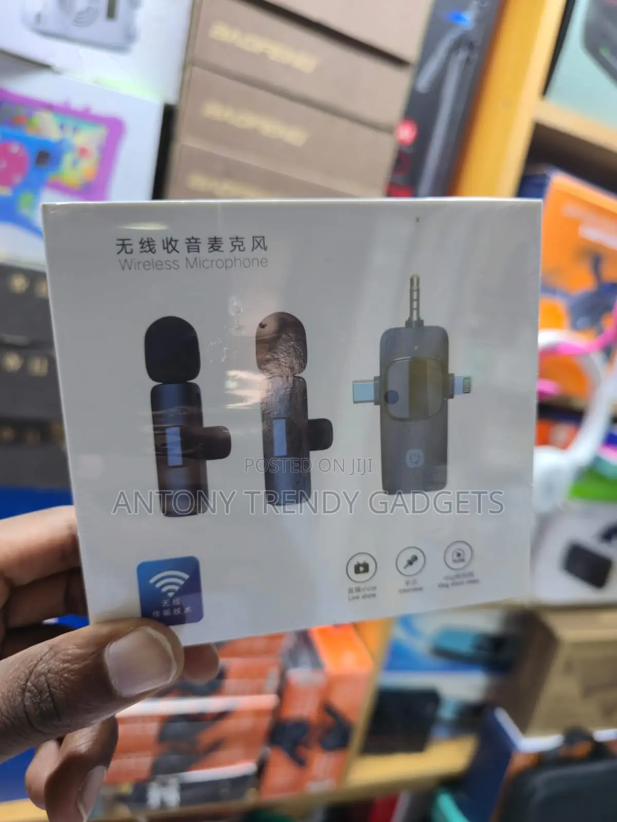  Wireless Mic Type-C Lightning 3.5mm Lavalier Kit