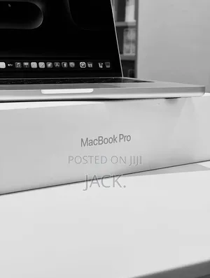 Laptop Apple MacBook Pro 2025 M5 14-inch 16GB Apple M5 SSD 1T