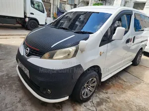 Nissan NV200 2018 White