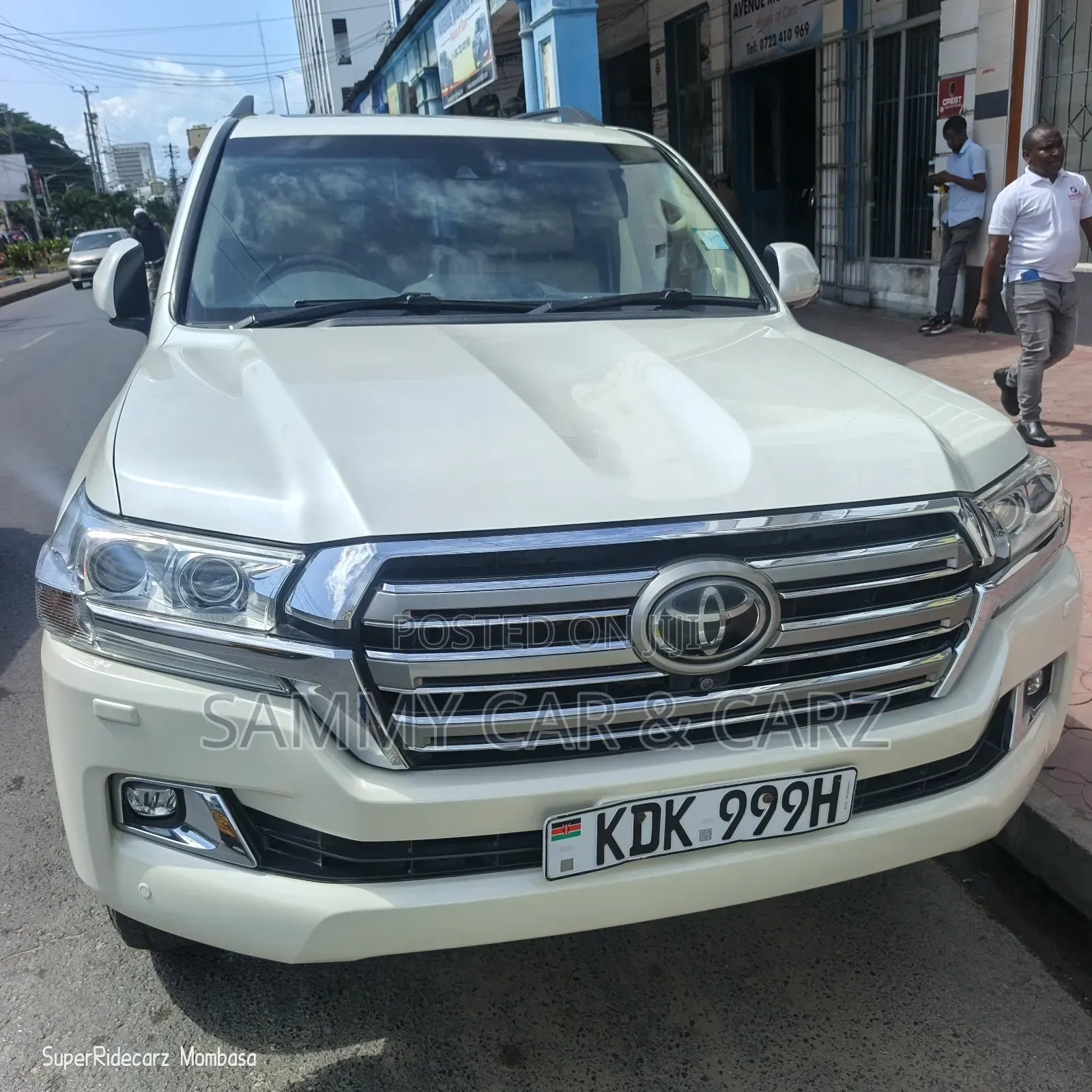 Toyota Land Cruiser 4.6 V8 ZX 2016 Pearl