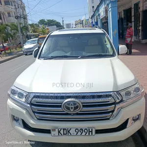 Toyota Land Cruiser 4.6 V8 ZX 2016 Pearl
