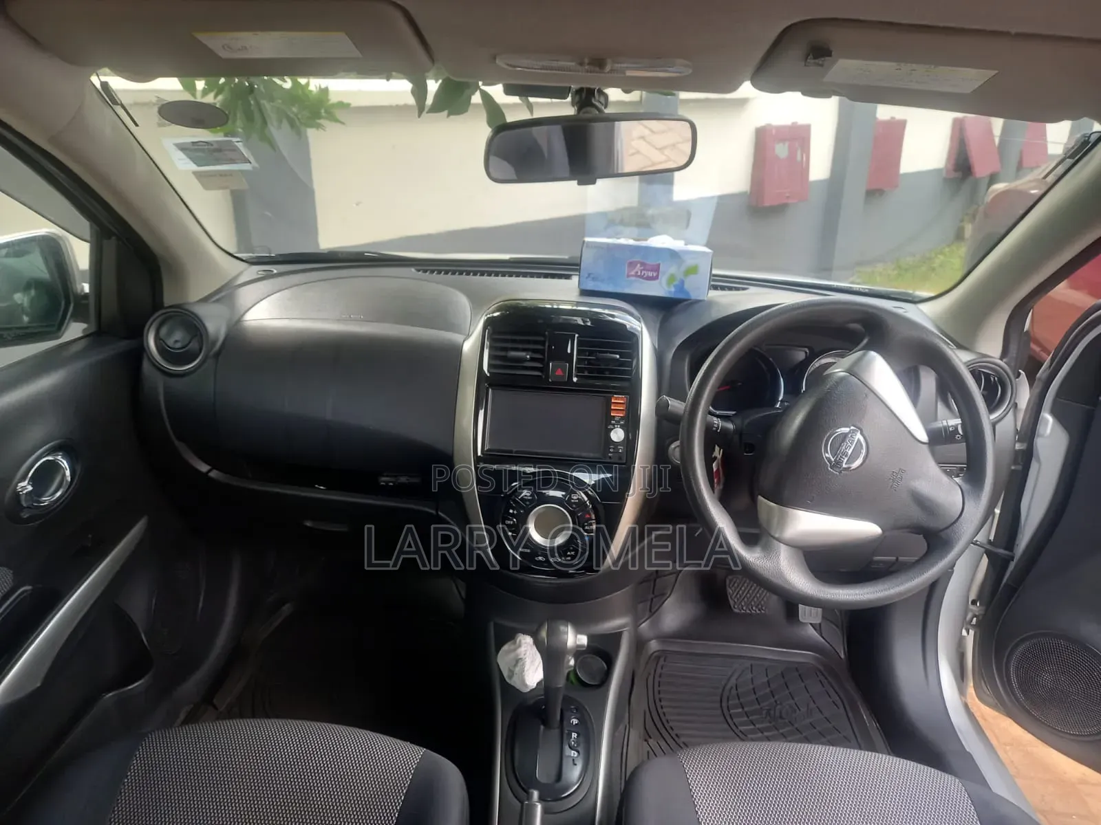 Nissan Latio 1.2 2015 Silver