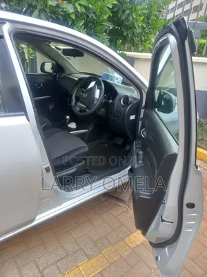 Nissan Latio 1.2 2015 Silver